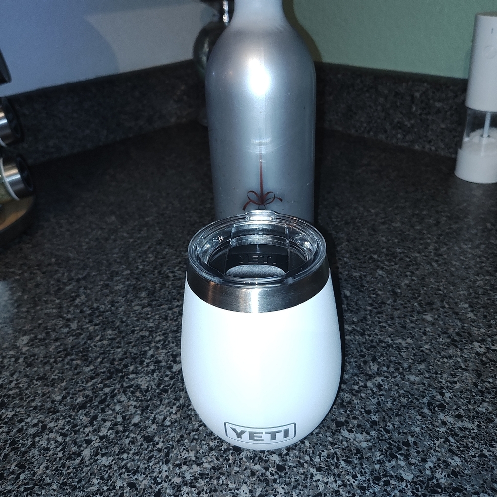YETI White Insulated Wine Tumbler